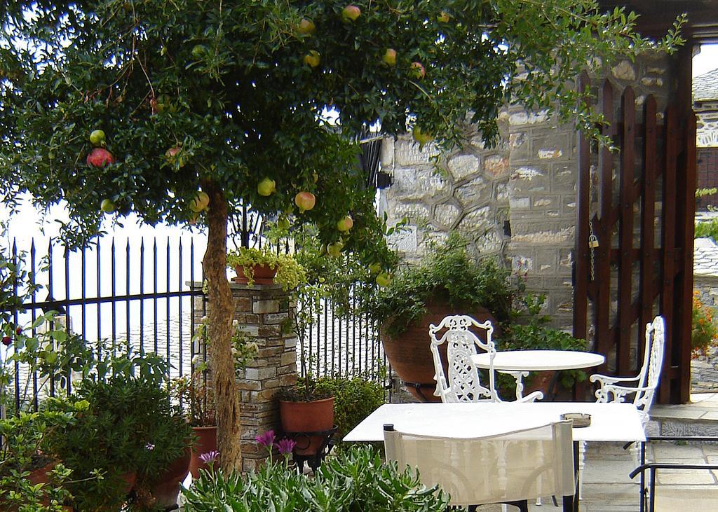 Archontiko Repana - Makrinitsa Stone Retreat Hotel Buitenkant foto