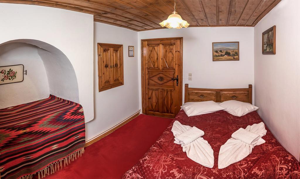 Archontiko Repana - Makrinitsa Stone Retreat Hotel Buitenkant foto